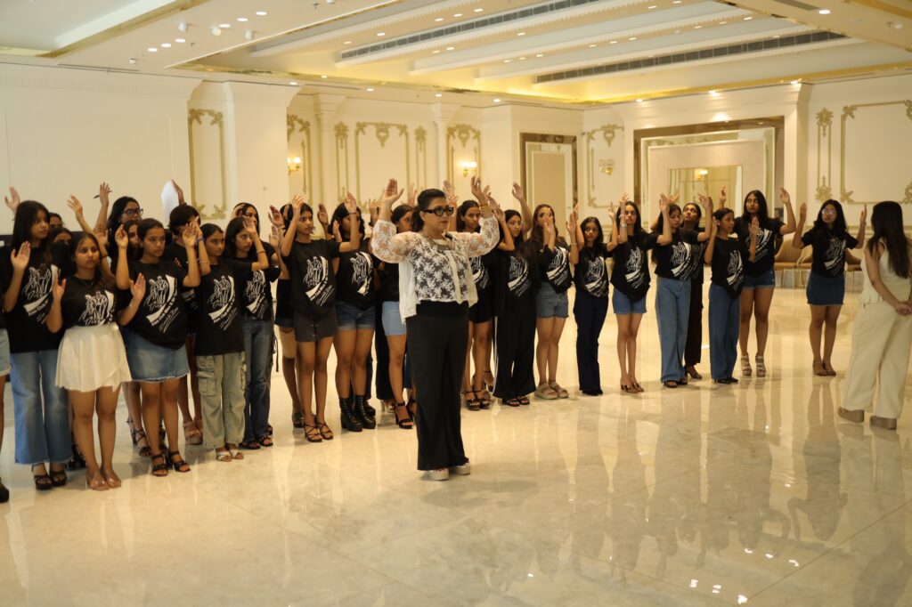 WhatsApp Image 2025-11-18 at 17.53.03